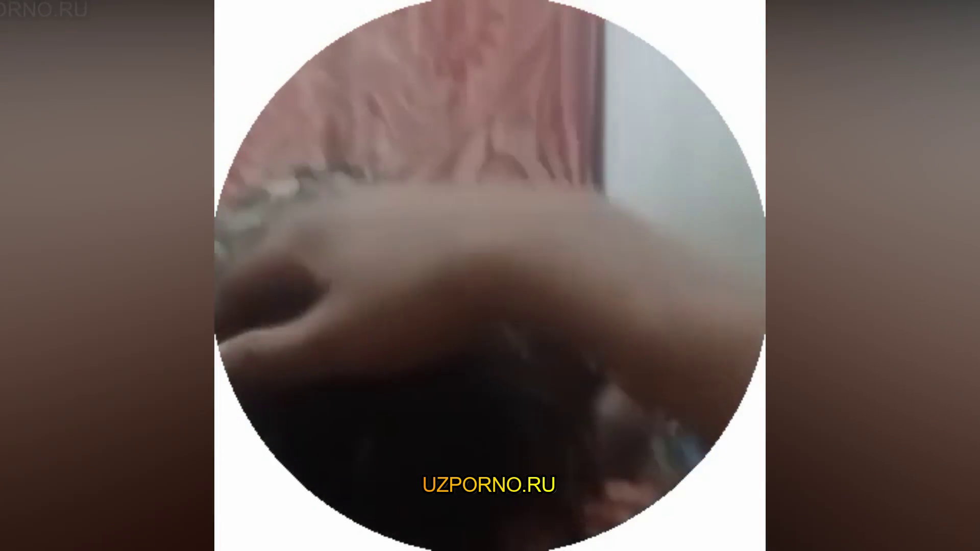Узбечка сосёт член молодому парню на камеру от первого лица Телеграм видео